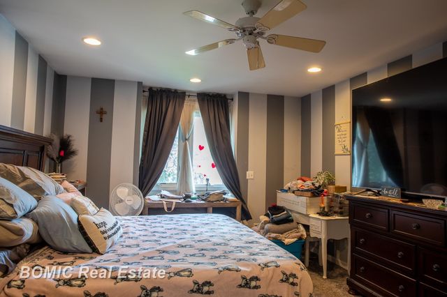 3028 Melrose Drive, Bay City, MI 48706