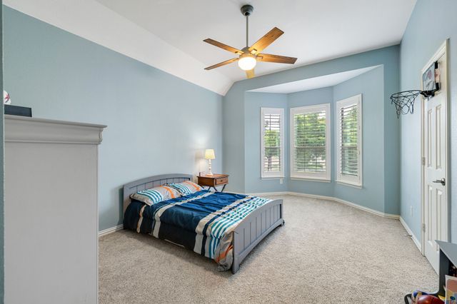1229 Queen Peggy Lane, Lewisville, TX 75056