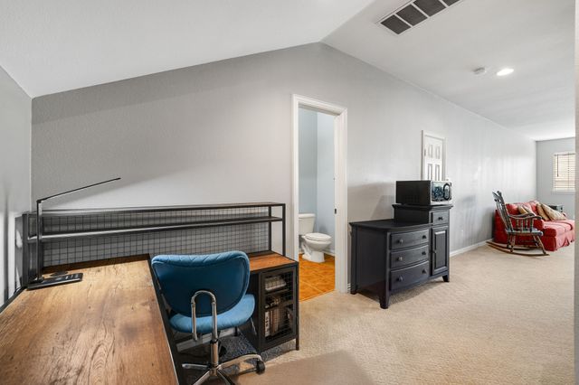 1229 Queen Peggy Lane, Lewisville, TX 75056
