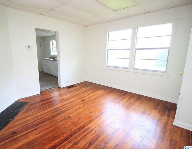 126 FRONT STREET, Adamsville, AL 35005