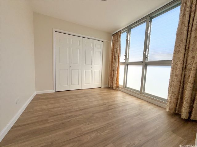 2440 Date Street 106, Honolulu, HI 96826