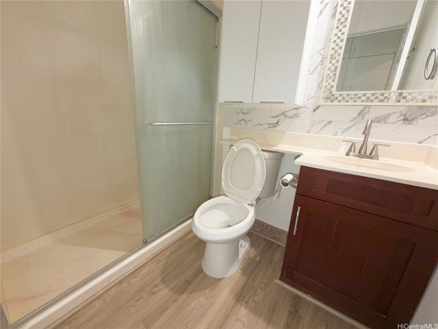 2440 Date Street 106, Honolulu, HI 96826