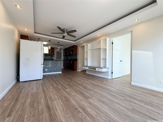 2440 Date Street 106, Honolulu, HI 96826