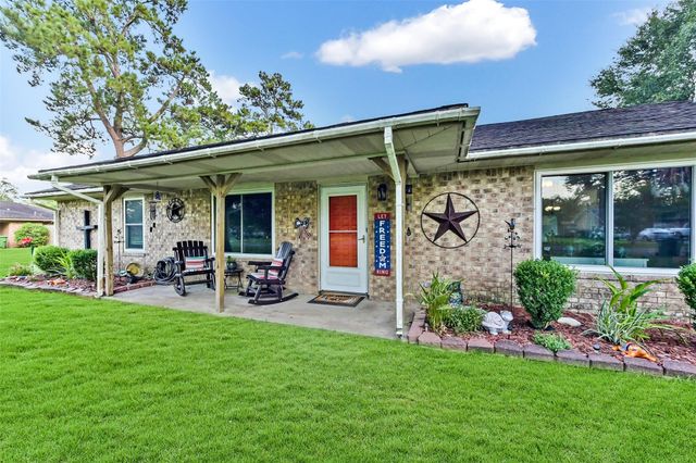 4004 Hillcrest Street, Liberty, TX 77575