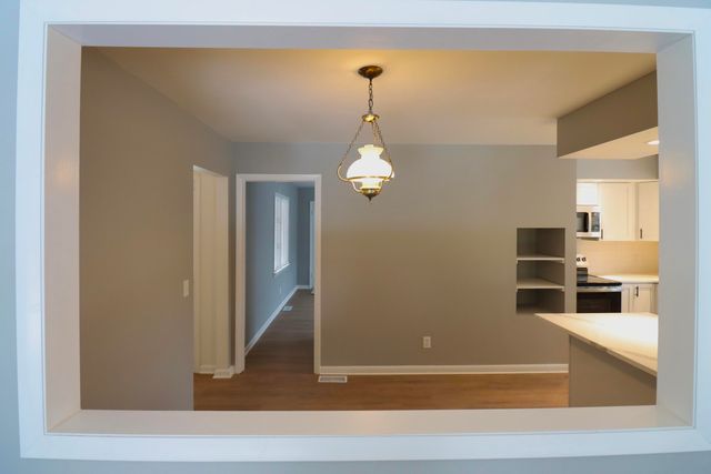 64 Green Lawn Drive, La Porte, IN 46350