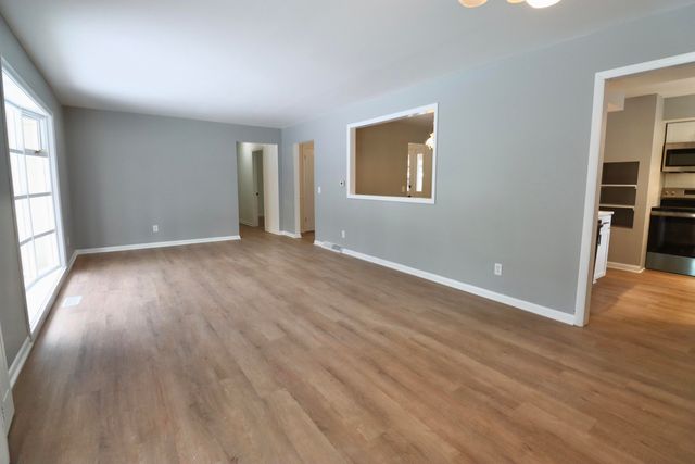 64 Green Lawn Drive, La Porte, IN 46350