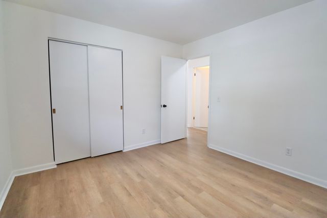 64 Green Lawn Drive, La Porte, IN 46350