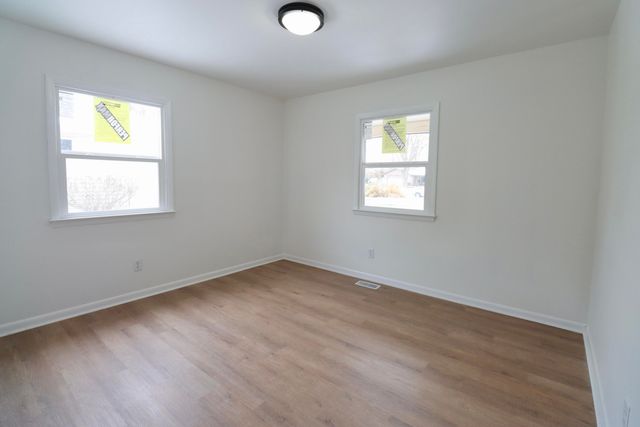 64 Green Lawn Drive, La Porte, IN 46350