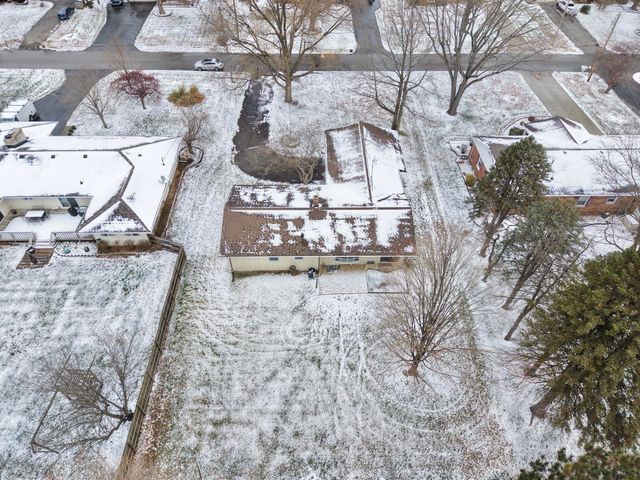 64 Green Lawn Drive, La Porte, IN 46350