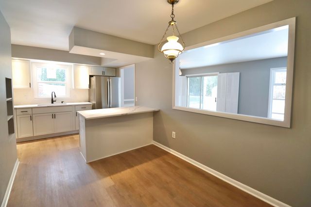 64 Green Lawn Drive, La Porte, IN 46350