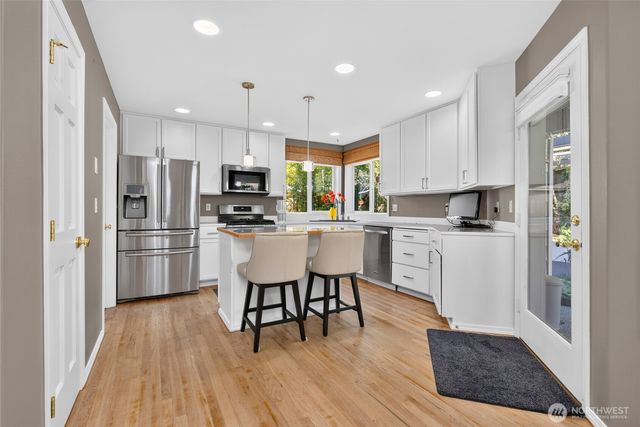 1223 199th Street SW, Lynnwood, WA 98036