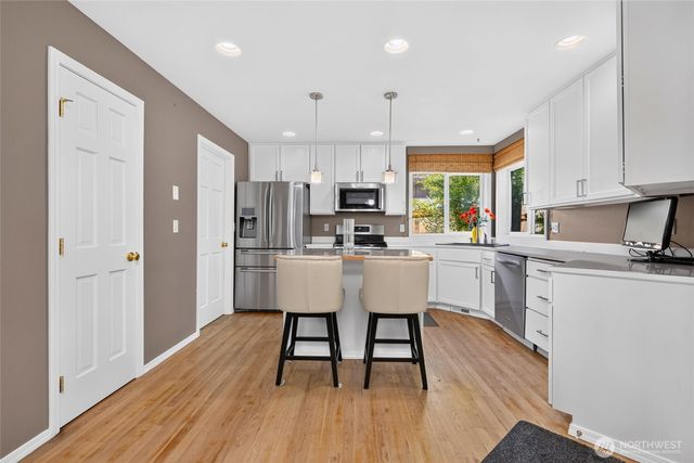 1223 199th Street SW, Lynnwood, WA 98036