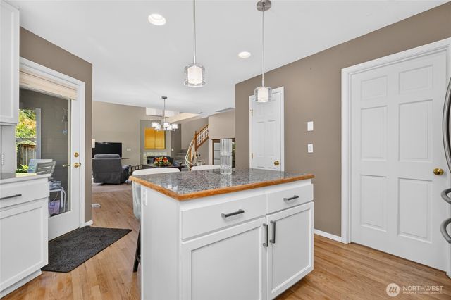 1223 199th Street SW, Lynnwood, WA 98036
