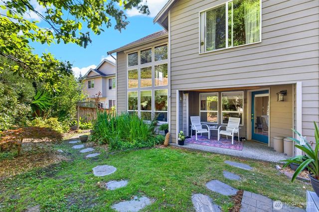 1223 199th Street SW, Lynnwood, WA 98036