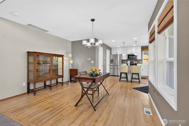 1223 199th Street SW, Lynnwood, WA 98036