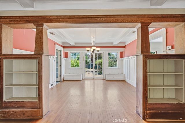 1044 N Hudson Avenue, Pasadena, CA 91104