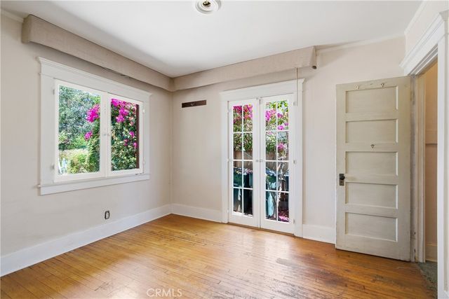 1044 N Hudson Avenue, Pasadena, CA 91104