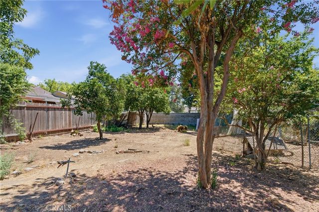 1044 N Hudson Avenue, Pasadena, CA 91104