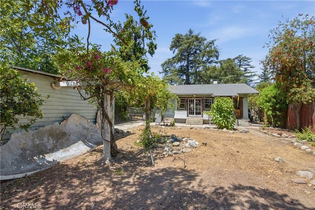 1044 N Hudson Avenue, Pasadena, CA 91104
