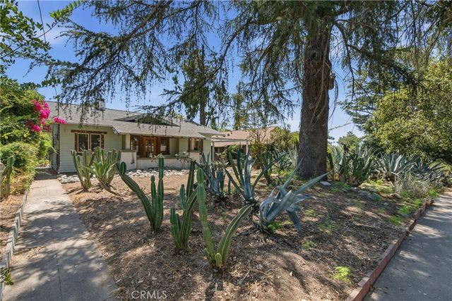 1044 N Hudson Avenue, Pasadena, CA 91104