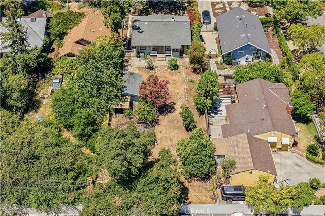 1044 N Hudson Avenue, Pasadena, CA 91104