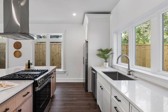 1626 Evergreen Street, Charleston, SC 29407