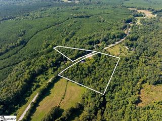 7588 Ekom Beach Road, Ware Shoals, SC 29692