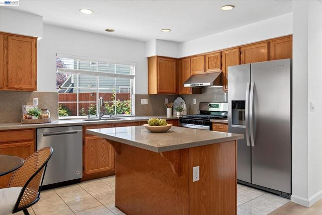 5545 Crimson Cir, Fremont, CA 94538