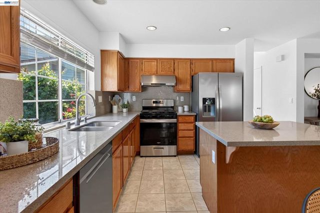 5545 Crimson Cir, Fremont, CA 94538