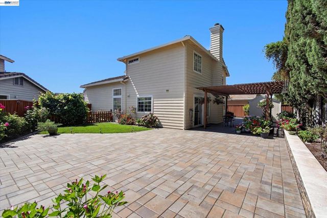 5545 Crimson Cir, Fremont, CA 94538