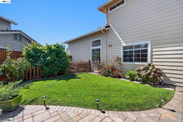 5545 Crimson Cir, Fremont, CA 94538