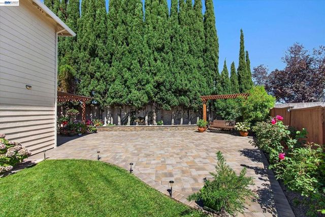 5545 Crimson Cir, Fremont, CA 94538