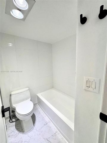 20335 W Country Club Dr 405, Aventura, FL 33180