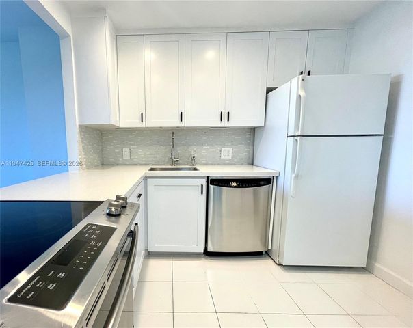 20335 W Country Club Dr 405, Aventura, FL 33180