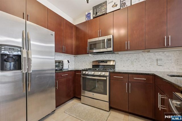 1127 Riverview Avenue 127, Englewood, NJ 07631