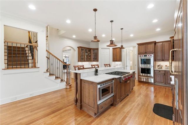 927 Buckingham NW Circle, Atlanta, GA 30327