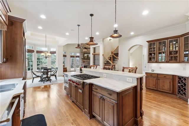 927 Buckingham NW Circle, Atlanta, GA 30327