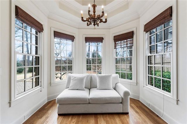 927 Buckingham NW Circle, Atlanta, GA 30327