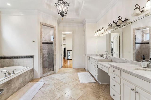 927 Buckingham NW Circle, Atlanta, GA 30327