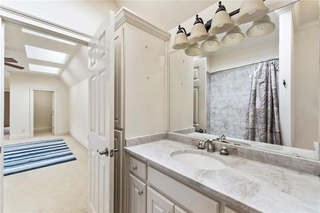 927 Buckingham NW Circle, Atlanta, GA 30327