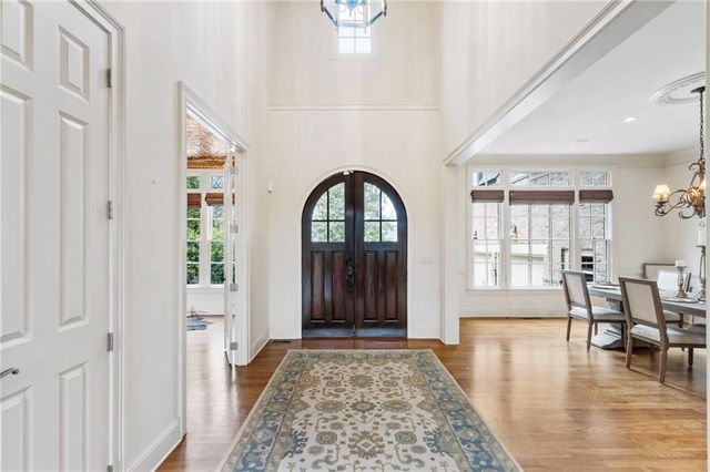 927 Buckingham NW Circle, Atlanta, GA 30327