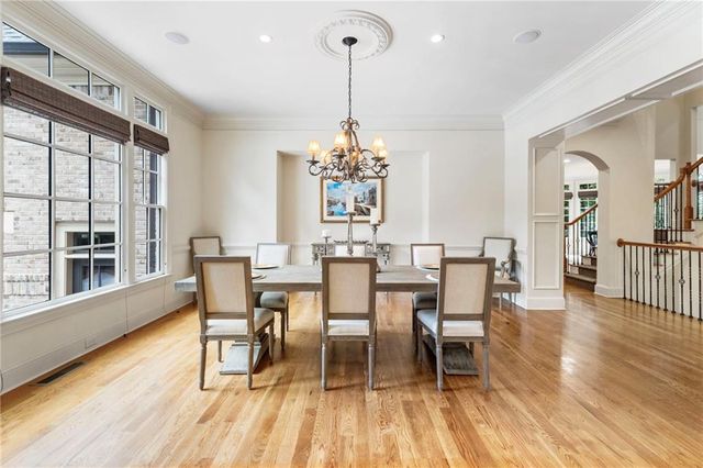 927 Buckingham NW Circle, Atlanta, GA 30327