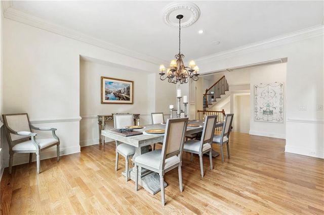 927 Buckingham NW Circle, Atlanta, GA 30327