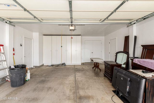 12166 S SHOSHONI Drive, Phoenix, AZ 85044