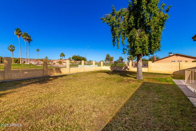 12166 S SHOSHONI Drive, Phoenix, AZ 85044