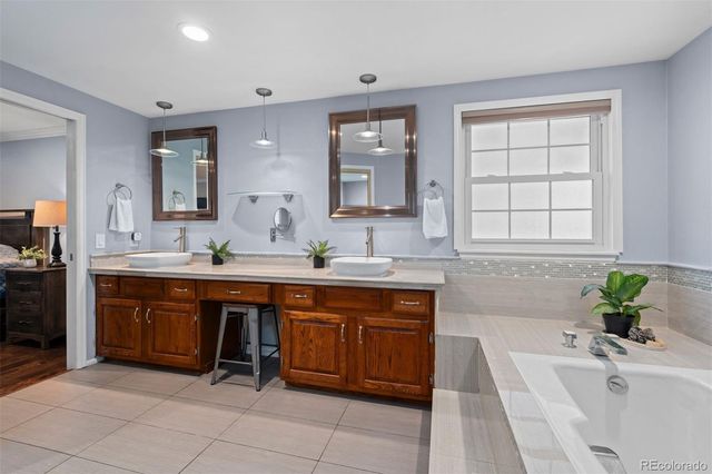 5122 S Cody Court, Littleton, CO 80123