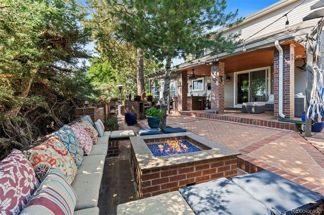 5122 S Cody Court, Littleton, CO 80123