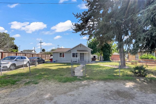 4724 1st St, Empire, CA 95319