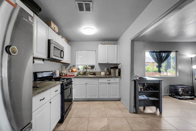 4724 1st St, Empire, CA 95319