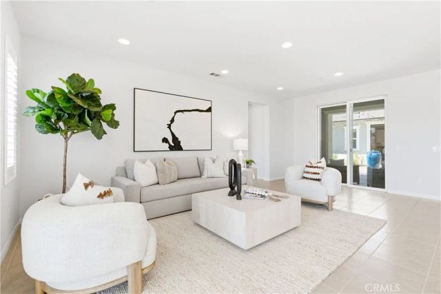 6 Nectar Court, Rancho Mission Viejo, CA 92694
